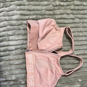 SHEFIT Pink Sports Bra with Wide Straps and Stretchy Fabric